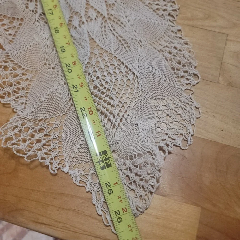 Vintage Italian Floral Lace Table Runner Cream Crochet Shabby Chic Cottagecore